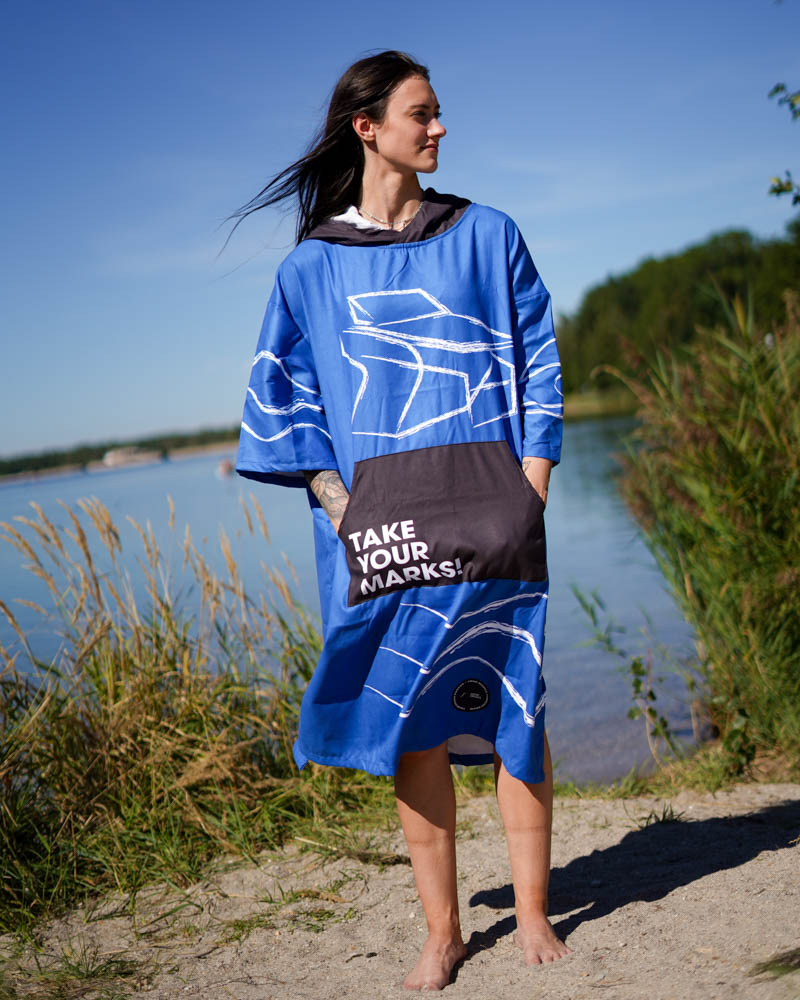 "Take your marks" Poncho